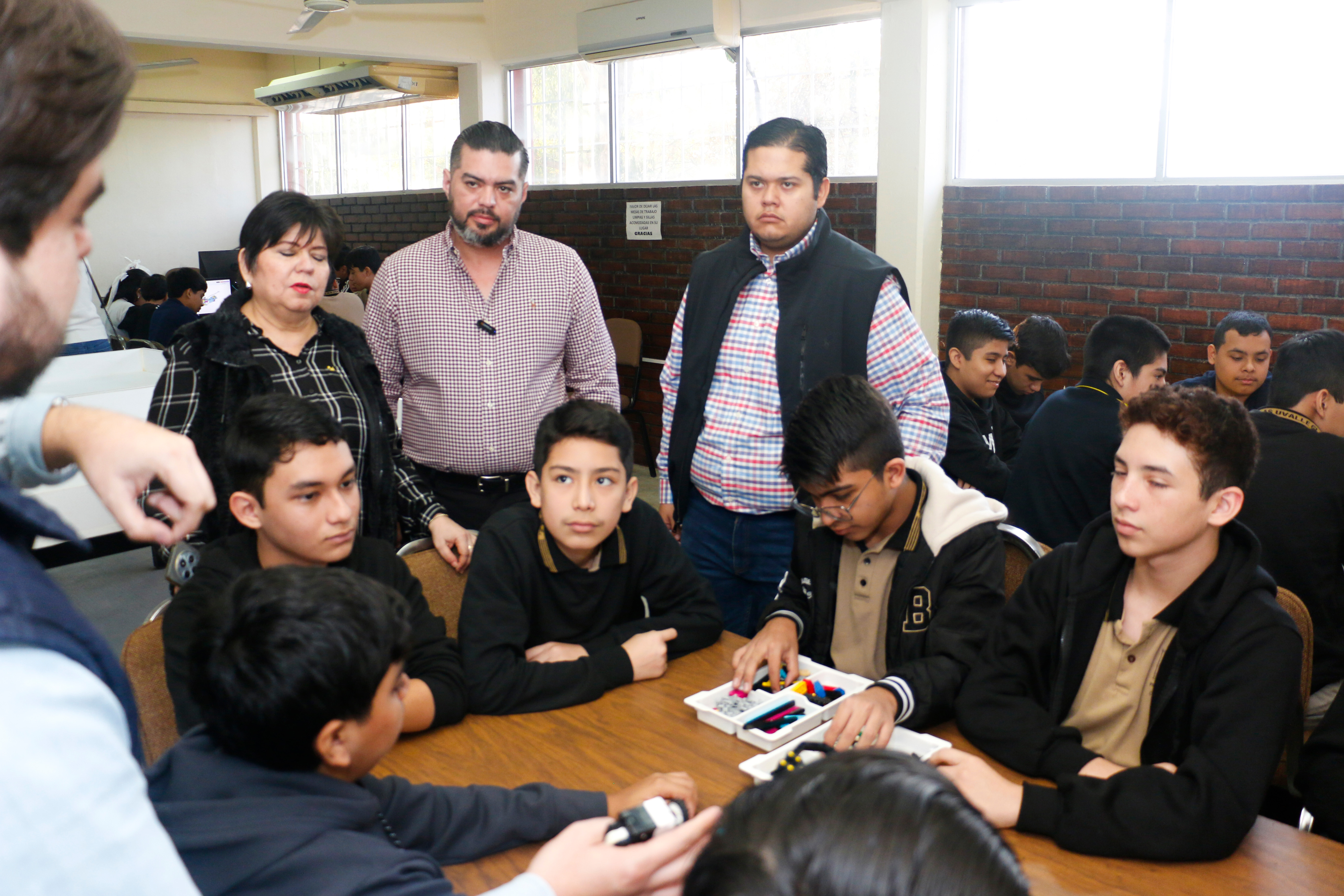 23 VISITA A LA SECUNDARIA 8