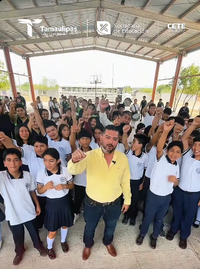 Continúan las Brigadas tecnológicas ahora en la Telesecundaria Adolfo López Mateos del Poblado de  Tampiquito de Soto La Marina.