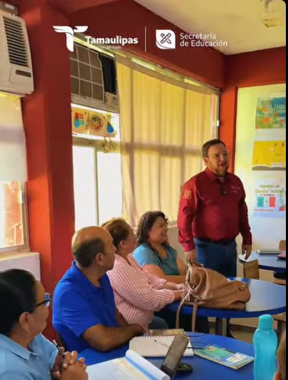Visita el Secretario de Educación del estado Dr. Miguel Ángel Valdez García la Esc. Sec. Gral. Prof. Silvestre Abrego Flores.