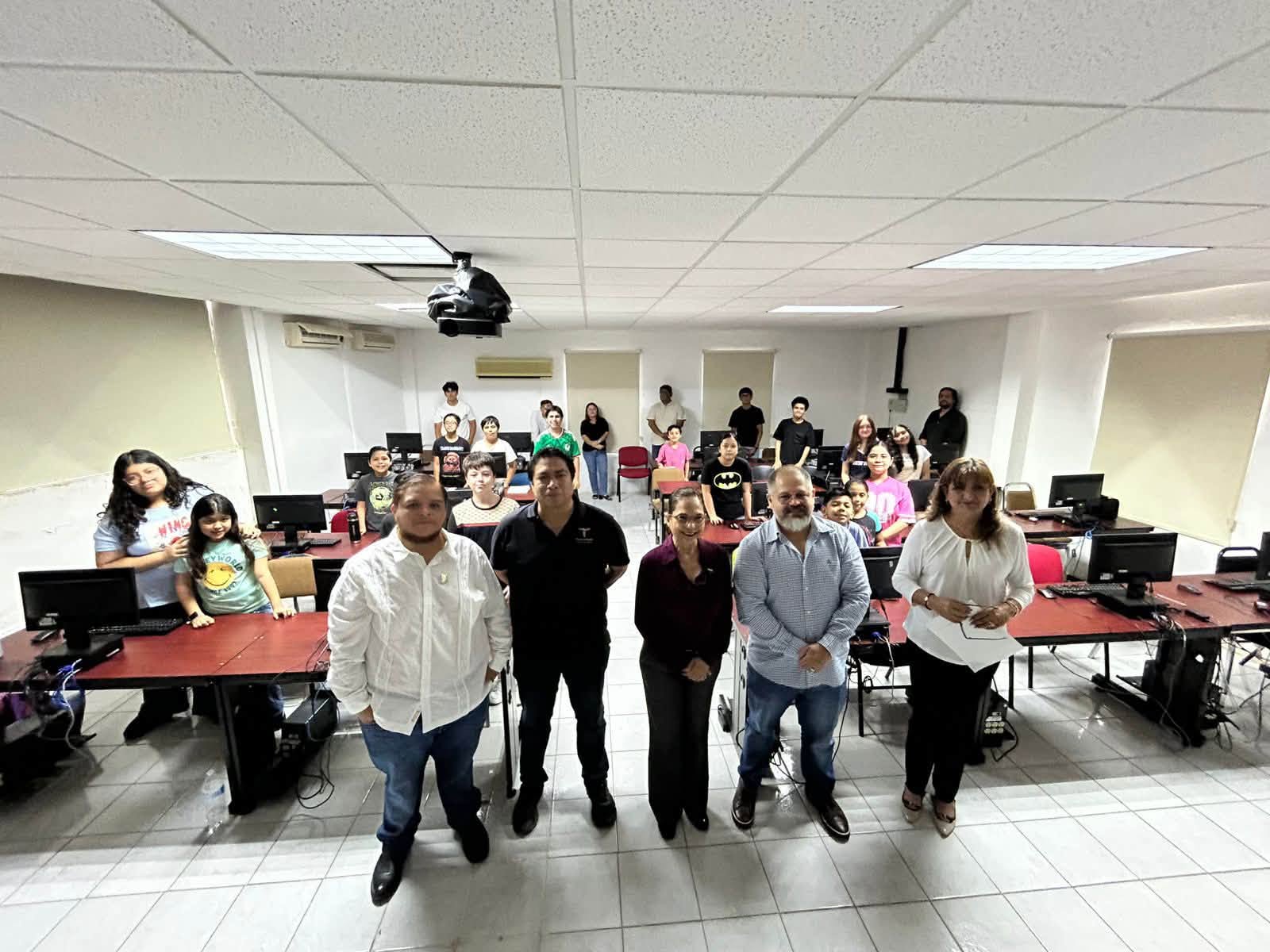 Con entusiasmo dio inicio el curso TRANSFORMA TU VERANO.